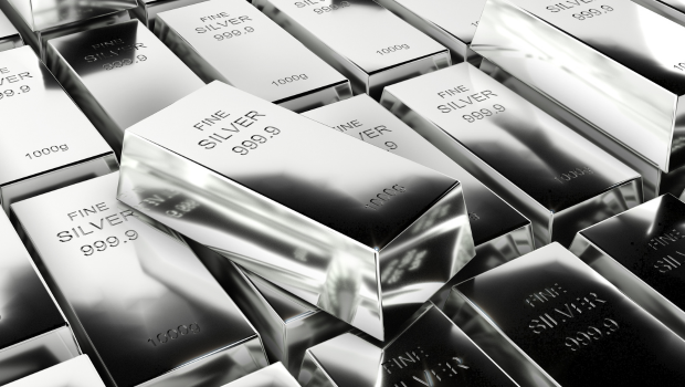 Inwestycja w srebro – gdzie kupić? Czy warto?